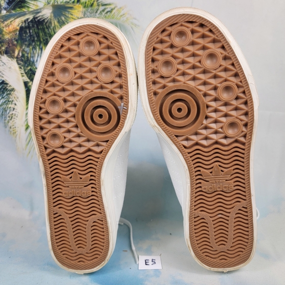 Adidas Nizza Trek White Gum Womens 6.5 - Picture 9 of 10